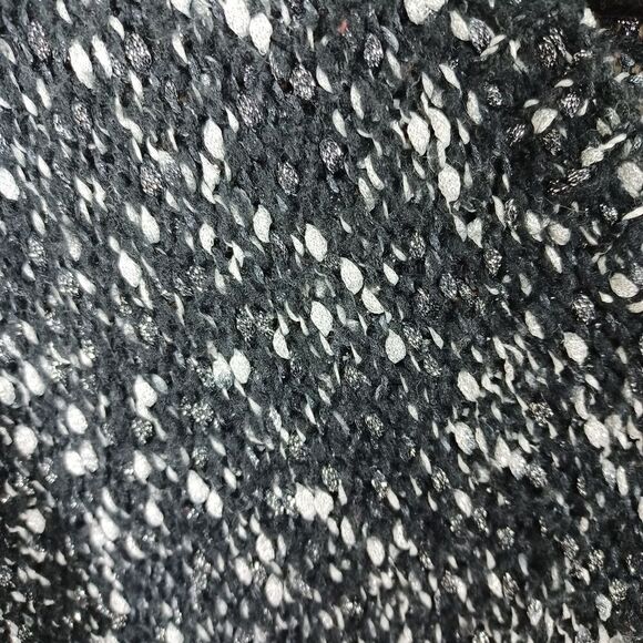 ‼️final must bundle‼️ Jennifer Lopez Grunge Knit Sweater Black Metallic - Picture 7 of 11